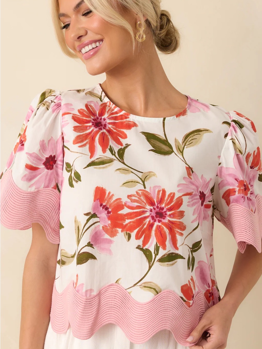 entro Pink & White Floral Scallop-Trim Puff Sleeve Top
